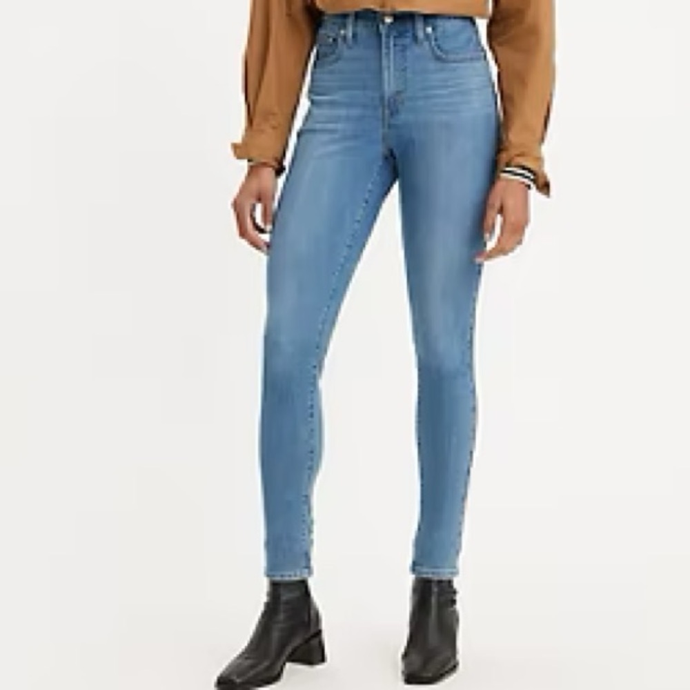Levi’s 721 High Rise Skinny Jeans, Light Wash, Size 33